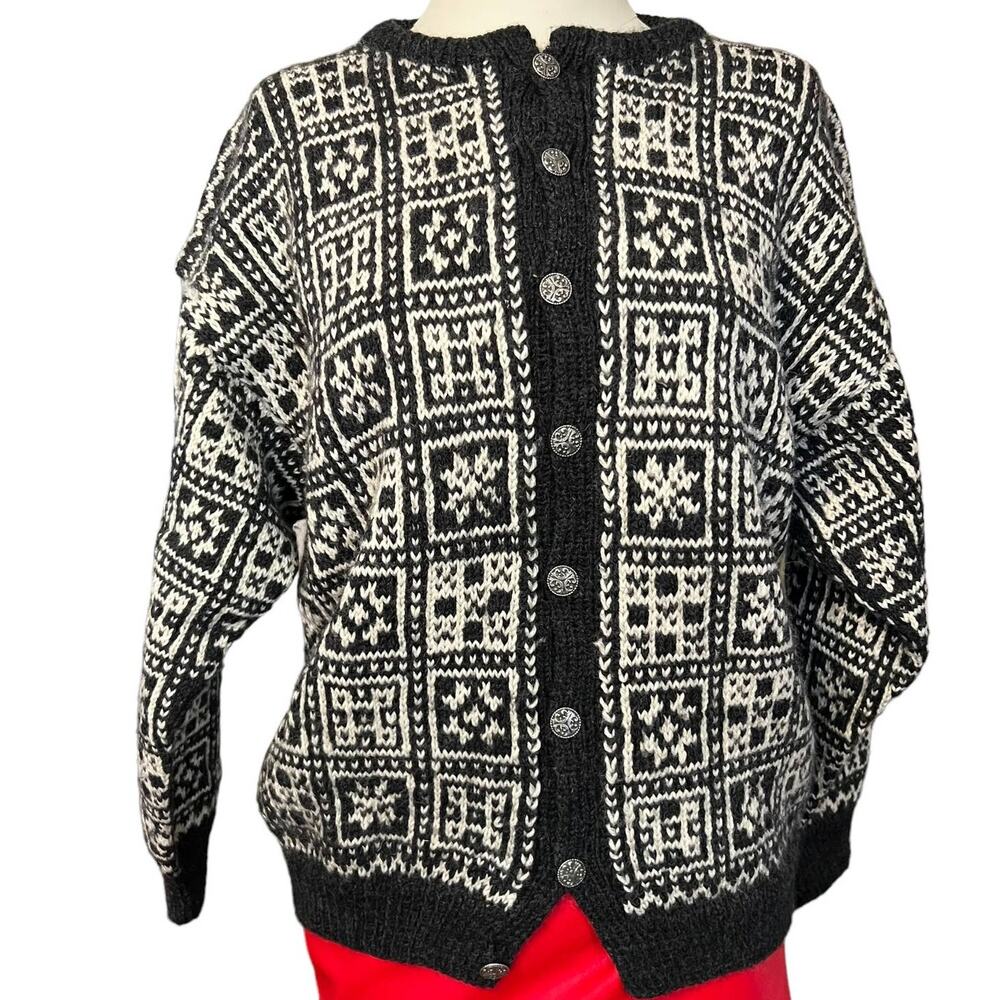 Vintage Grey Cream Heavyweight Wool Knit Winter Cardigan Sweater M